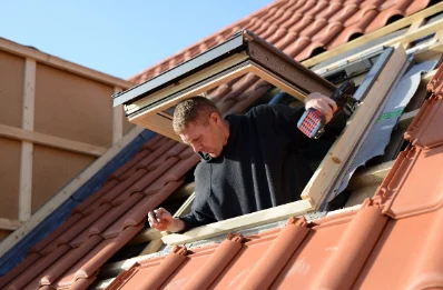 Pose de fenêtres de toit Velux à Mackenheim